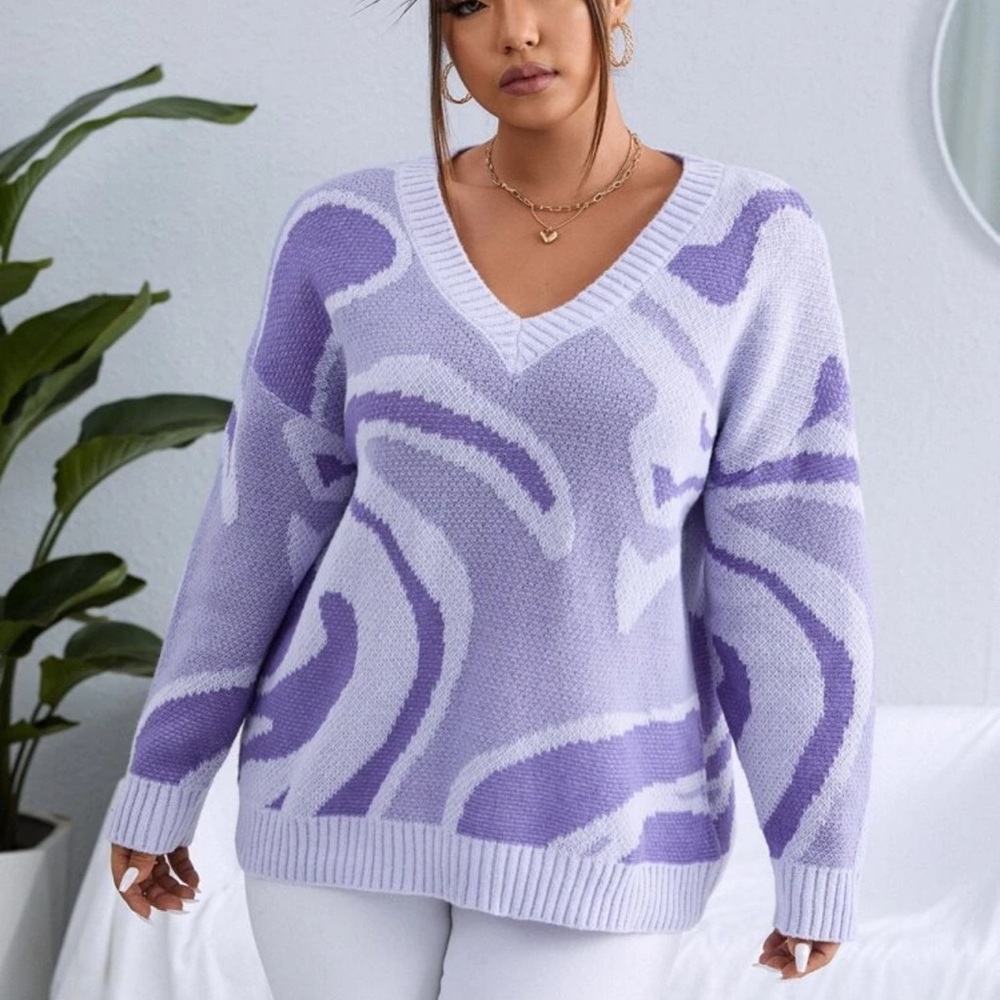 NWOT Graphic Pattern Purple  V-Neck Sweater